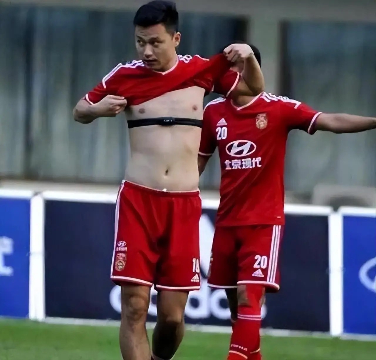 中超球员风采夺目，势不可挡将领军一方的简单介绍